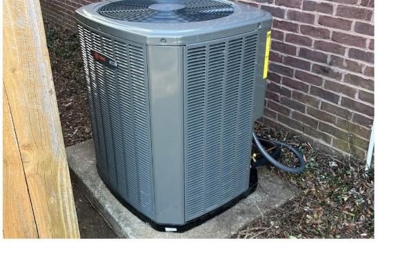 Trane condenser installed at a Lake Martin home